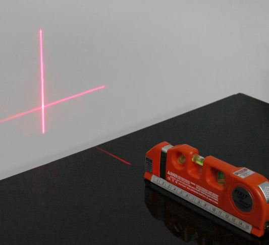 Nivel con Laser Cinta Metrica y Regla