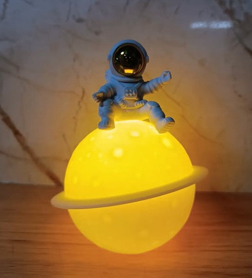 Lampara de escritorio led de Astronauta